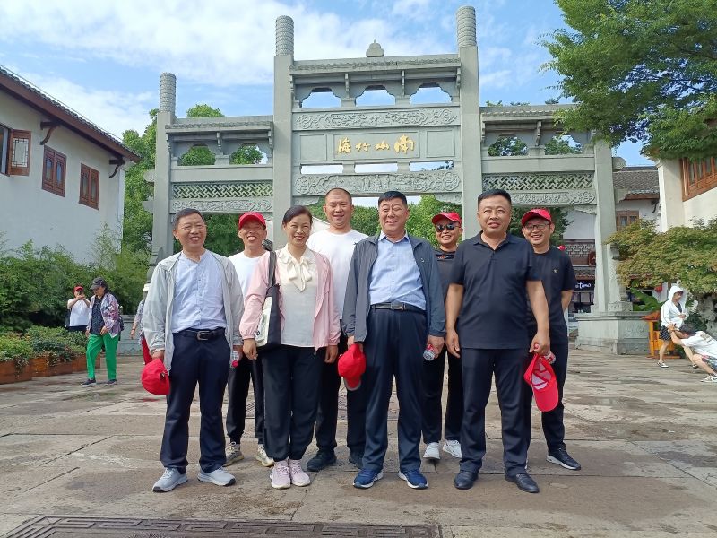 2023年東平金馬公司赴泰州常州南京旅游團(tuán)